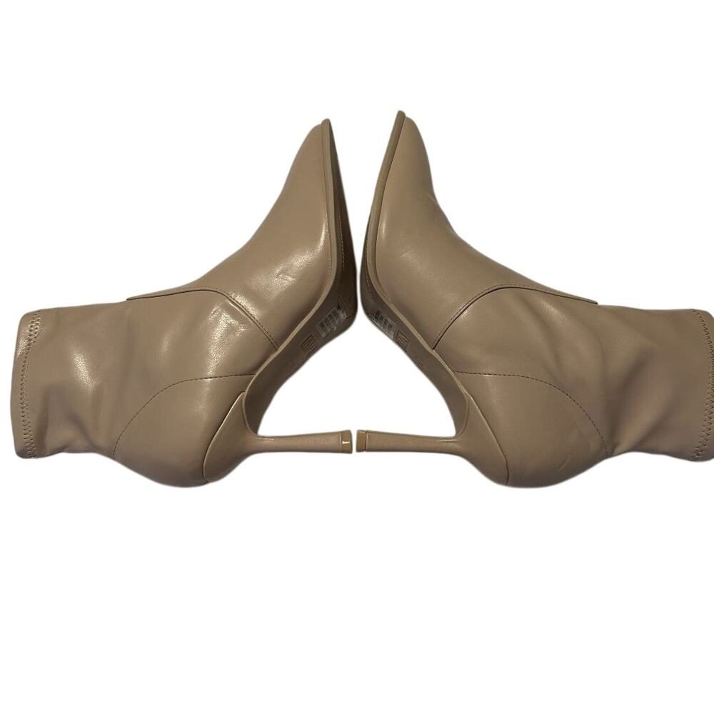 NWI Mia Stiletto Pointed Toe Nude/Tan Pull on Teyla Ankle Boot-11M - Picture 3 of 10